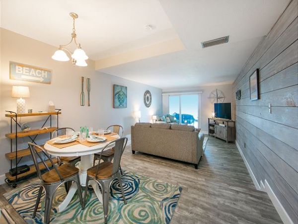 Vacation Condo on Holmes Beach with One Bedroom