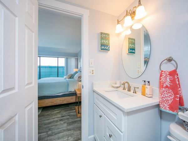 Vacation Condo on Holmes Beach with One Bedroom