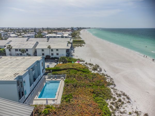 Anna Maria Island Beachfront 2 Bedroom Condo with Pool & Views
