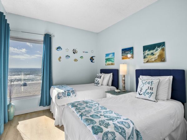 Anna Maria Island Beachfront 2 Bedroom Condo with Pool & Views