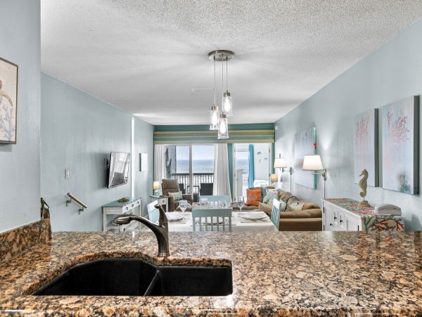Anna Maria Island Beachfront 2 Bedroom Condo with Pool & Views