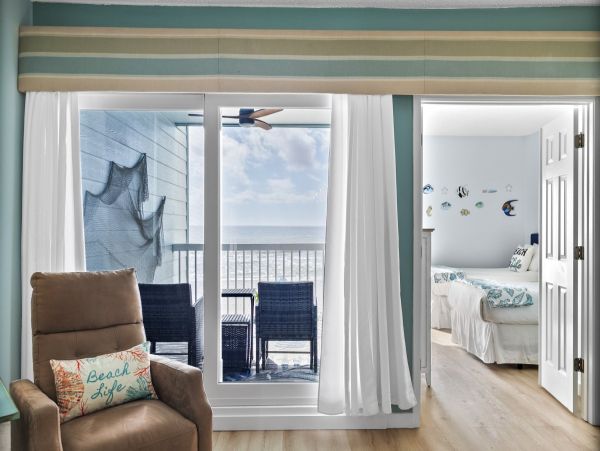 Anna Maria Island Beachfront 2 Bedroom Condo with Pool & Views