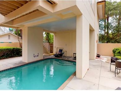 Pool Home with 4 Bedrooms to Rent on Anna Maria Island.