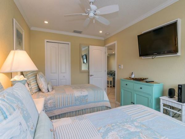 Bradenton Beach Two Bedroom Rental Accommodation