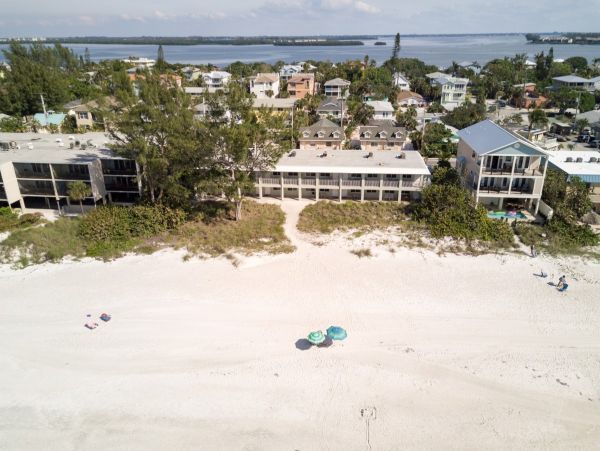 Bradenton Beach Two Bedroom Rental Accommodation