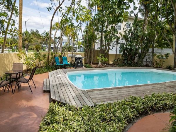 Located on Gulf Drive Anna Maria Home with Gulf Views