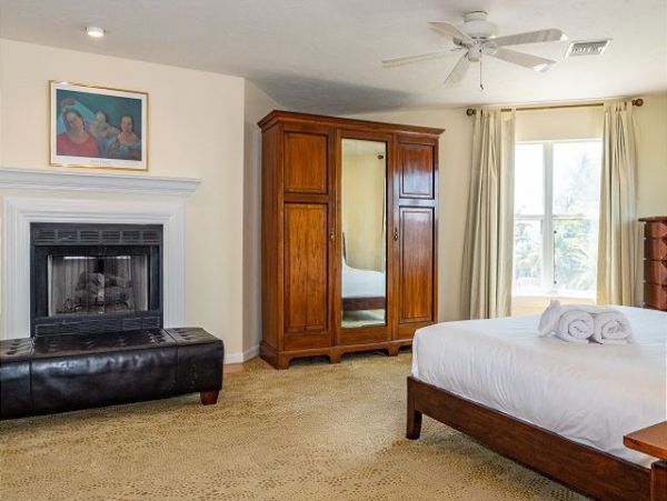 Located on Gulf Drive Anna Maria Home with Gulf Views