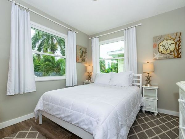 Holmes Beach Vacation Villa Rental 4 Bedrooms Private Pool