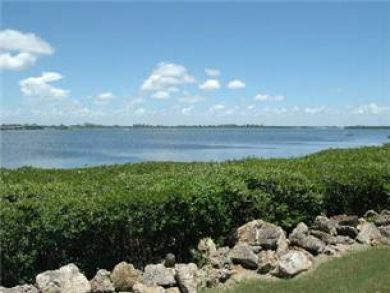 Holmes Beach Vacation Rental with Bay View Sleeps Five - additional view, photo 5