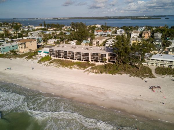 Anna Maria One Bedroom Sleeps 5 Views Of The Gulf of Mexico