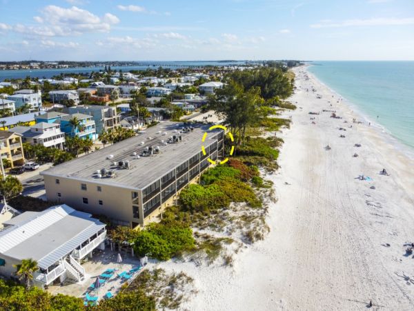 Anna Maria One Bedroom Sleeps 5 Views Of The Gulf of Mexico