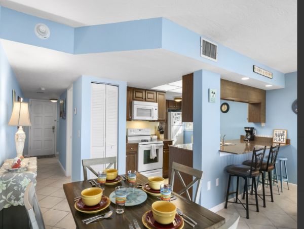 Anna Maria One Bedroom Sleeps 5 Views Of The Gulf of Mexico