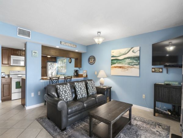 Anna Maria One Bedroom Sleeps 5 Views Of The Gulf of Mexico