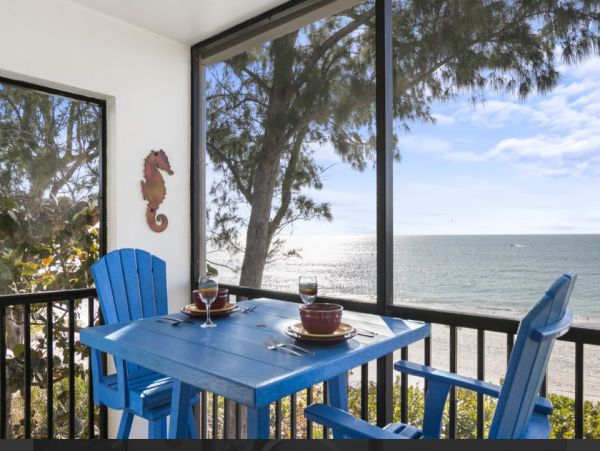 Anna Maria One Bedroom Sleeps 5 Views Of The Gulf of Mexico