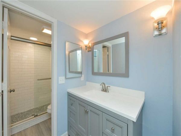 Two Bedroom  Gulf Front on Bradenton Beach Rent Today