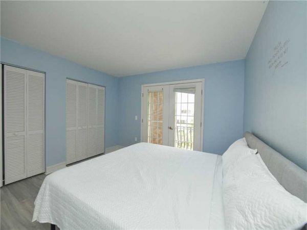 Two Bedroom  Gulf Front on Bradenton Beach Rent Today