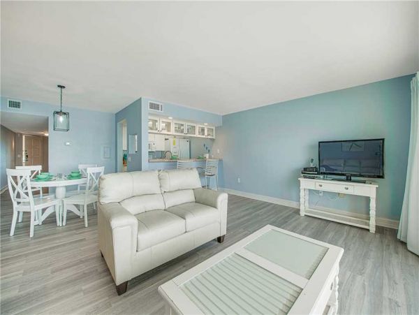 Two Bedroom  Gulf Front on Bradenton Beach Rent Today