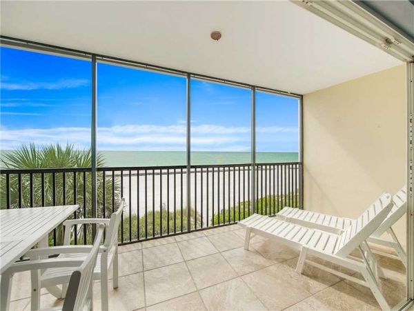Two Bedroom  Gulf Front on Bradenton Beach Rent Today