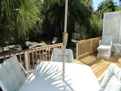 Outdoor Patio Table & Chairs Outdoor Patio Table & Chairs