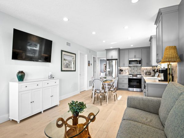 Anna Maria Island Just Renovated Beach Cottage Right on the Sand!