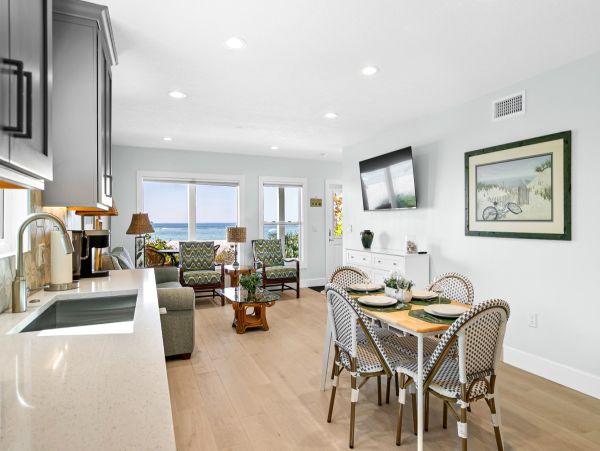Anna Maria Island Just Renovated Beach Cottage Right on the Sand!