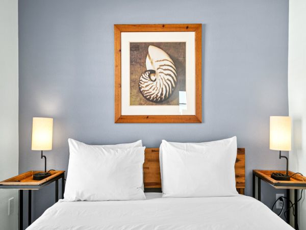 Anna Maria Island Just Renovated Beach Cottage Right on the Sand!