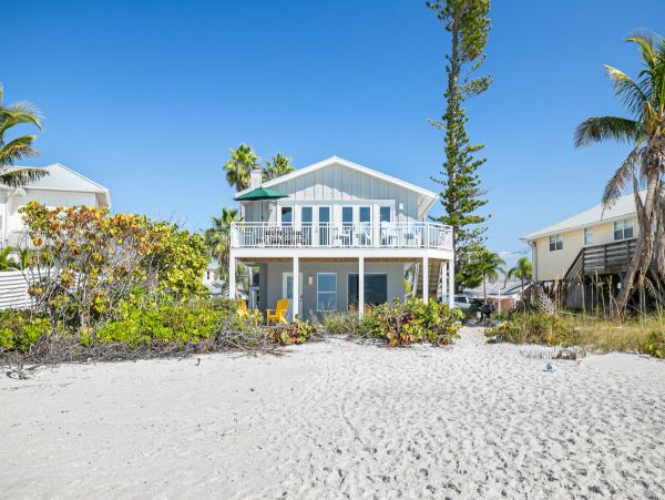 Anna Maria Island Just Renovated Beach Cottage Right on the Sand!