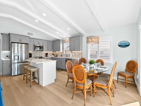 Gulf Front Vacation Rental with Panoramic Views - Florida Beachfront Rental with Private Deck