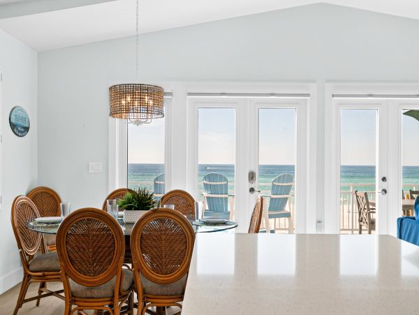 Gulf Front Vacation Rental with Panoramic Views - Florida Beachfront Rental with Private Deck