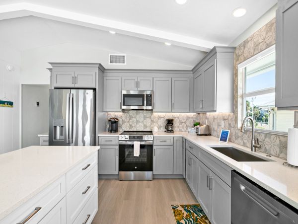 Gulf Front Vacation Rental with Panoramic Views - Florida Beachfront Rental with Private Deck