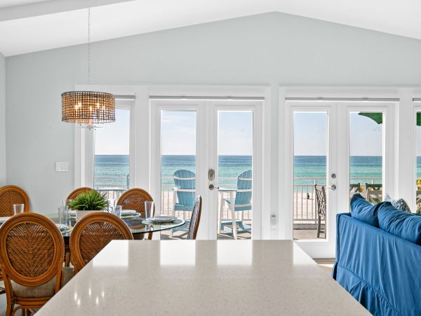 Gulf Front Vacation Rental with Panoramic Views - Florida Beachfront Rental with Private Deck