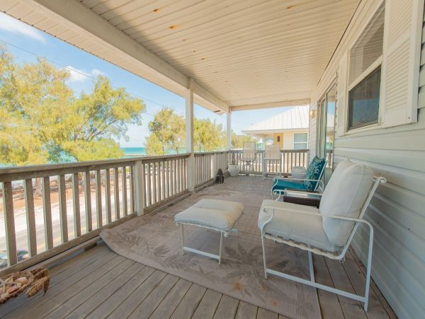 2 Bedroom Vacation Home Rental- Views of Gulf  3o Seconds to Beach