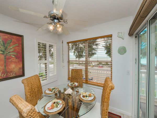 2 Bedroom Vacation Home Rental- Views of Gulf  3o Seconds to Beach