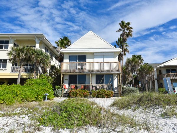 Vacation Condo For Rent with Pool at Bradenton Beach