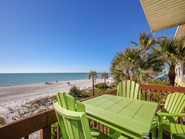 Vacation Condo For Rent with Pool at Bradenton Beach