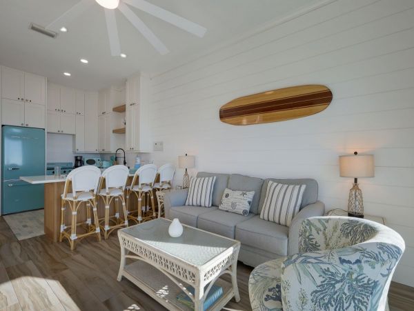 Vacation Condo For Rent with Pool at Bradenton Beach