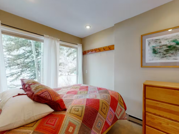 Vail Vacation Rental 5 Bedroom Home Sleeps 12