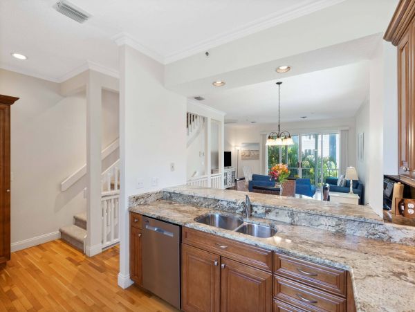 Luxury Vacation Rental on Longboat Key 2 Bedrooms