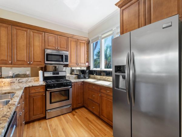 Luxury Vacation Rental on Longboat Key 2 Bedrooms
