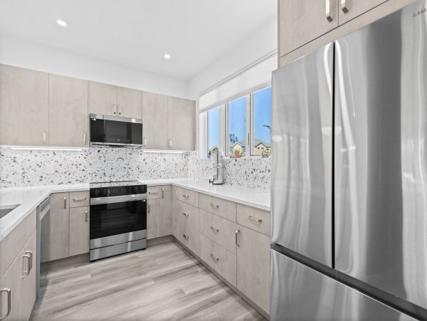 Longboat Key Walk to Beach Townhome