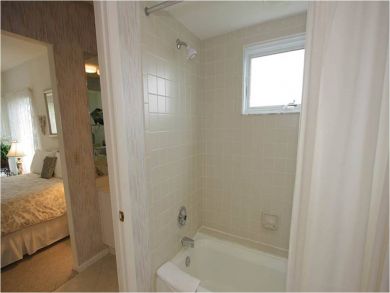 Master Bathroom with Tub