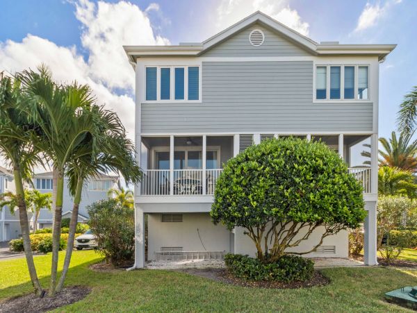 Beautiful 2 Bedroom Condo in Longboat Key