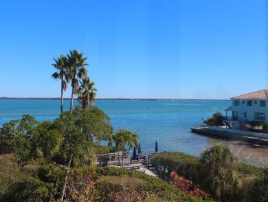 Longboat Key Bayside Townhome Close to the Beaches Sleeps 4 Longboat Key Bayside Townhome Close to the Beaches Sleeps 4