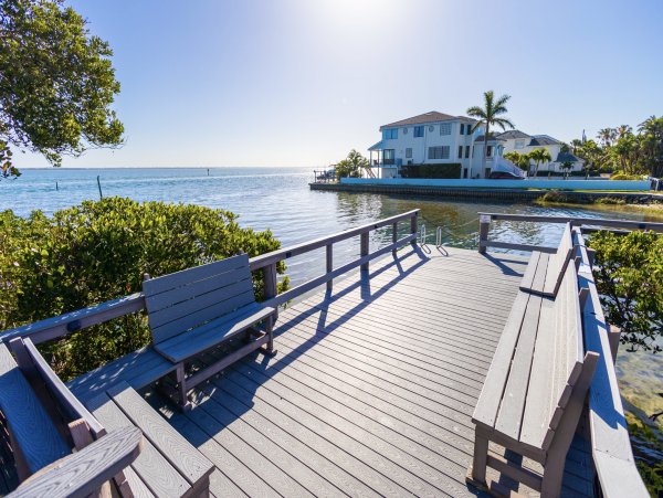 Longboat Key Vacation Town Home Walk to Beach &.Communal Pool