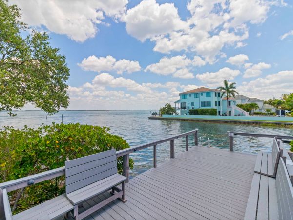 Longboat Key Vacation Condo Two Bedroom Walk to Beach