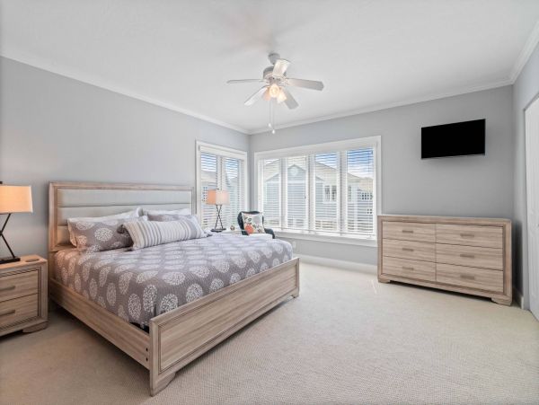 Longboat Key Vacation Condo Two Bedroom Walk to Beach