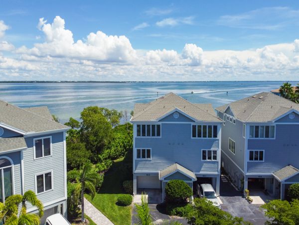 Longboat Key Vacation Rental with Bay Views - Luxury Two Bedroom Townhome