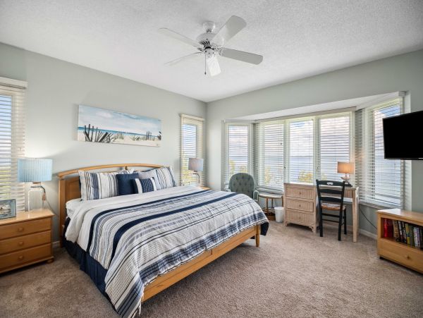 Longboat Key Vacation Rental with Bay Views - Luxury Two Bedroom Townhome