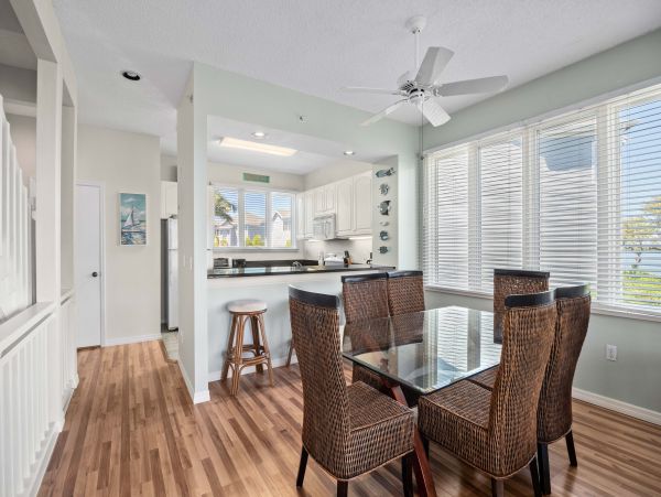 Longboat Key Vacation Rental with Bay Views - Luxury Two Bedroom Townhome