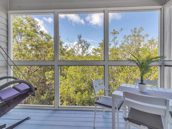 Longboat Key Vacation Rentals Luxury 2-Bedroom Townhome with Resort Amenities